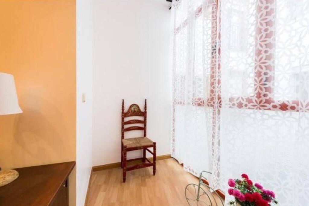 Luminoso Apartamento En Lavapies-Tirso De Molina Madrid Exterior photo